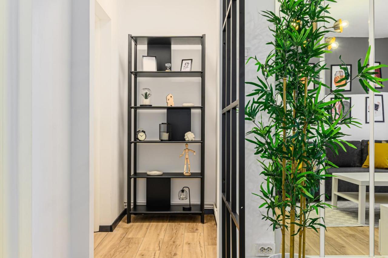 Travelers Hideout - Central Apartment Brasov Exterior photo